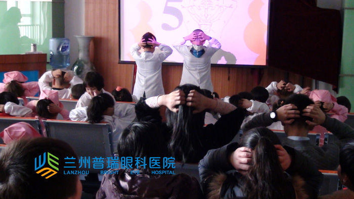 我是小醫(yī)生，我要家人都健康