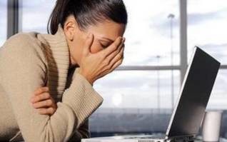 眼睛看東西久了會犯困如果不休息會的什么眼病？